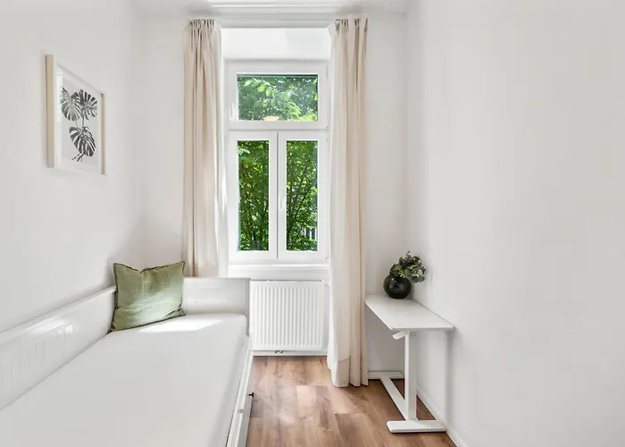 Bright&quiet Apartments, Just 10 Minutes To U4, U6&schönbrunn Palace *