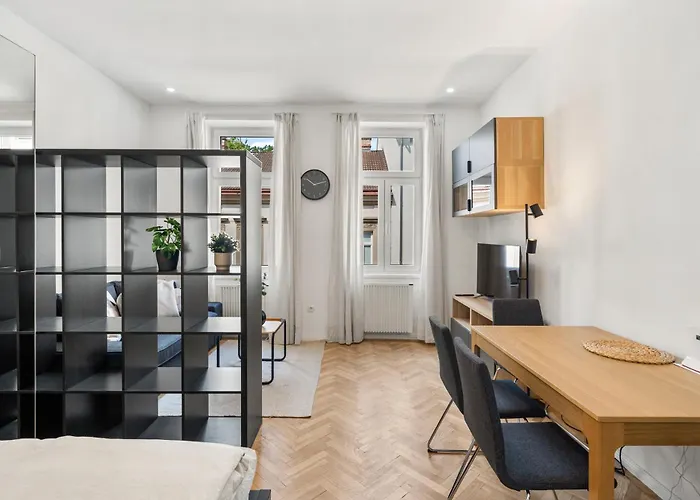 Bright&quiet Apartments, Just 10 Minutes To U4, U6&schönbrunn Palace