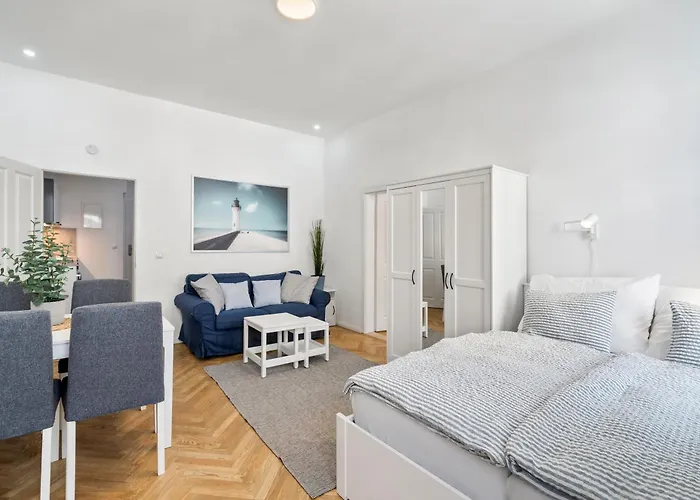 Bright&quiet Apartments, Just 10 Minutes To U4, U6&schönbrunn Palace Apartment *